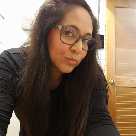 Meet your Posher, Sandra - Picture 1 of 1